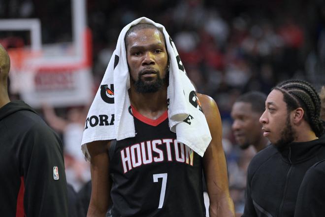 火箭队错失三大交易目标致排名滑落 休赛期或全