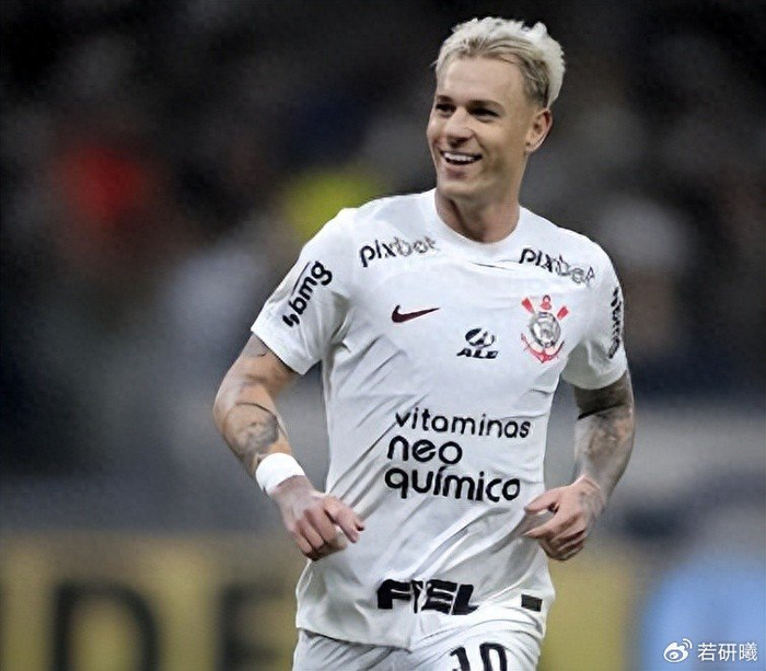 上港队主场力克云南玉昆 王燊超破门蒋光太复出